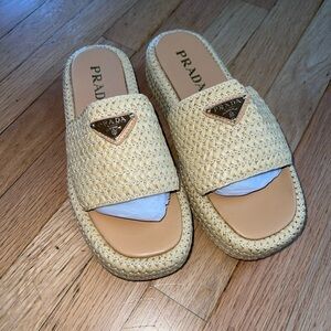 Platform sandals